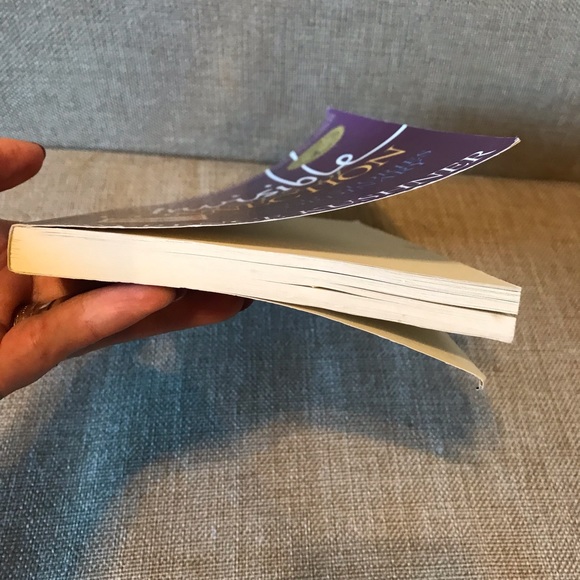 Invisible Lines of Connection Sacred Stories of the Ordinary by Lawrence Kushner - Picture 4 of 9